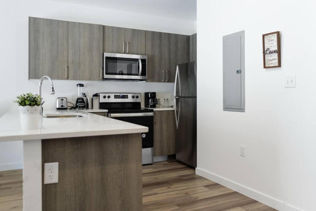 Awesome 3Br Townhouse 15Minutes From The Beach Miami Buitenkant foto